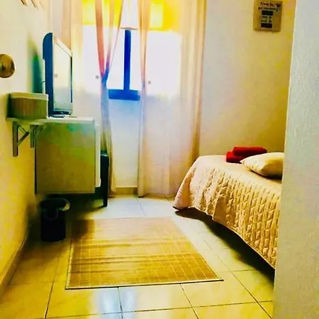 Private With Bathroom,fridge,wifi