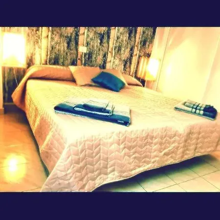 Private With Bathroom,fridge,wifi Homestay Maspalomas (Gran Canaria)